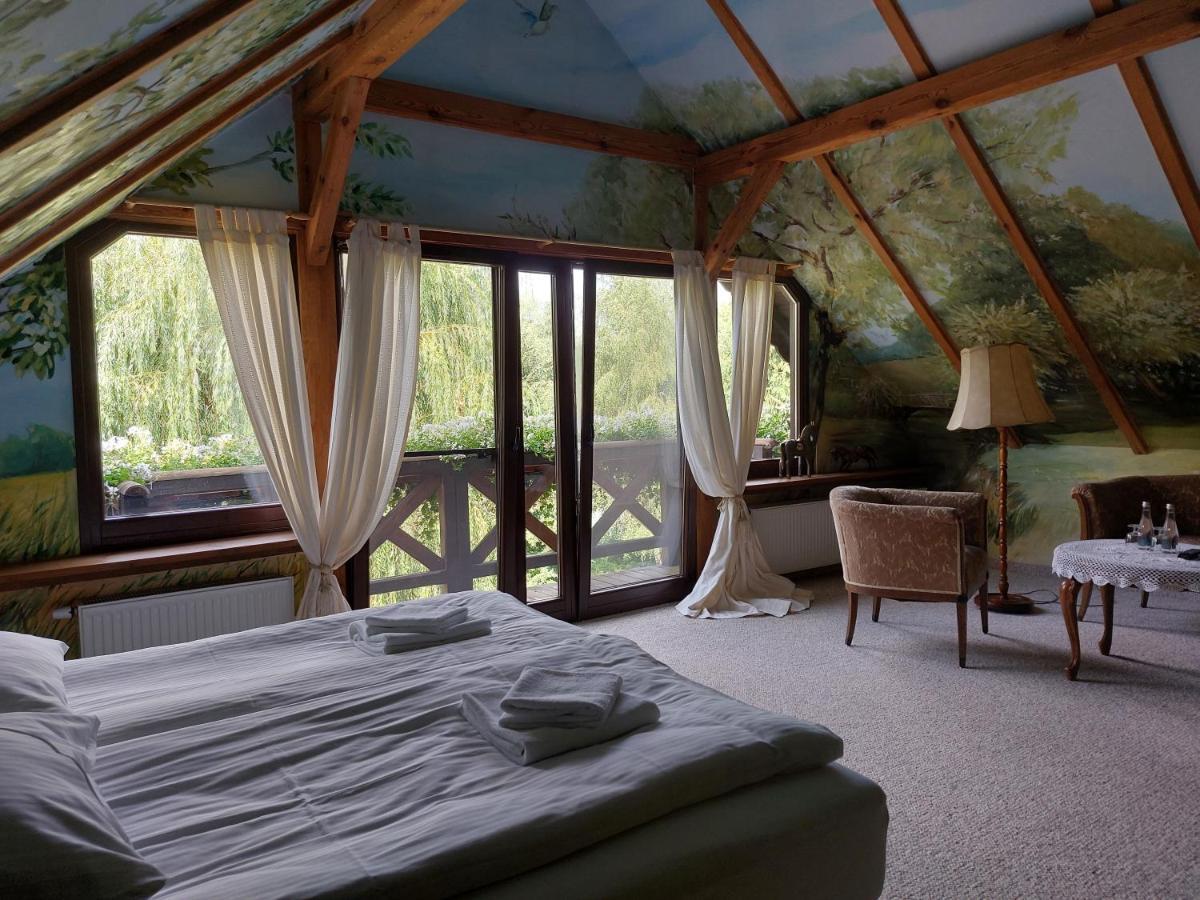 Villa Tamarynowa Osada - Kraina Udanego Wypoczynku Lowyn Esterno foto