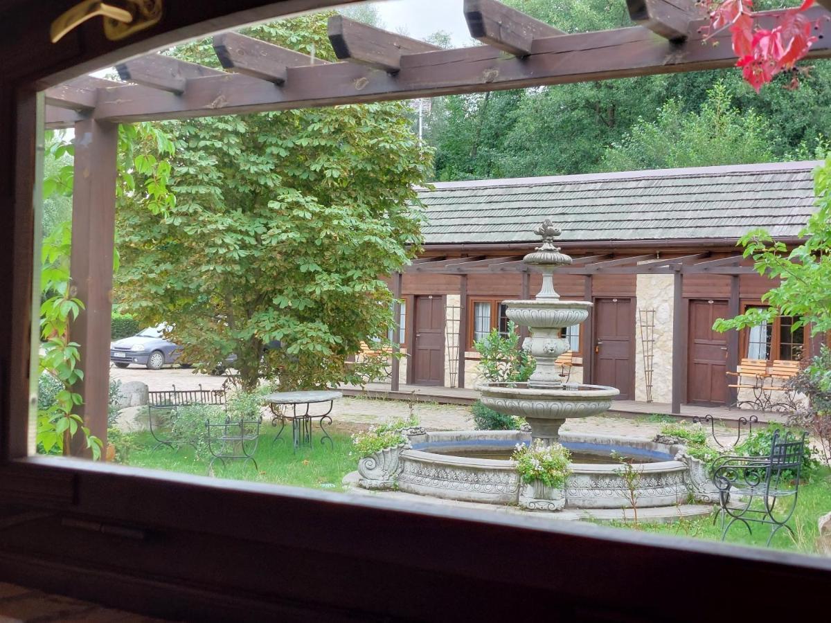 Villa Tamarynowa Osada - Kraina Udanego Wypoczynku Lowyn Esterno foto
